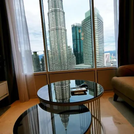 Sky Suites Klcc By Exclusive Homestay Kuala Lumpur Exterior photo